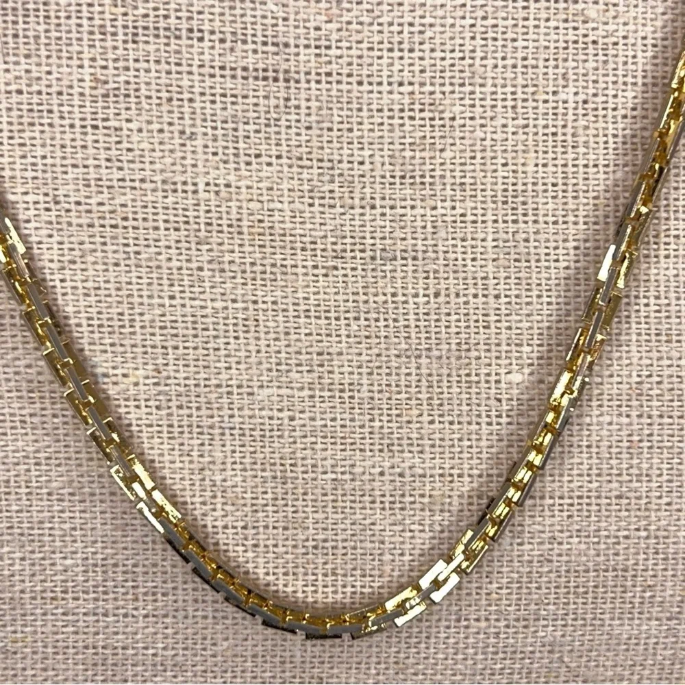 Vintage Long Gold Tone Link Style Chain 17” Classic Retro Elegant Gift